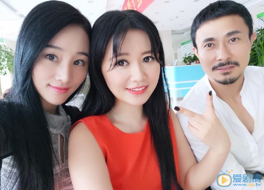 龙馨悦明星合照 龙馨悦高清写真_龙馨悦高清剧照