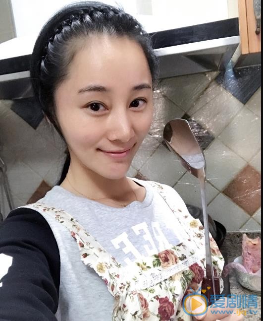 龙馨悦生活照 龙馨悦高清写真_龙馨悦高清剧照