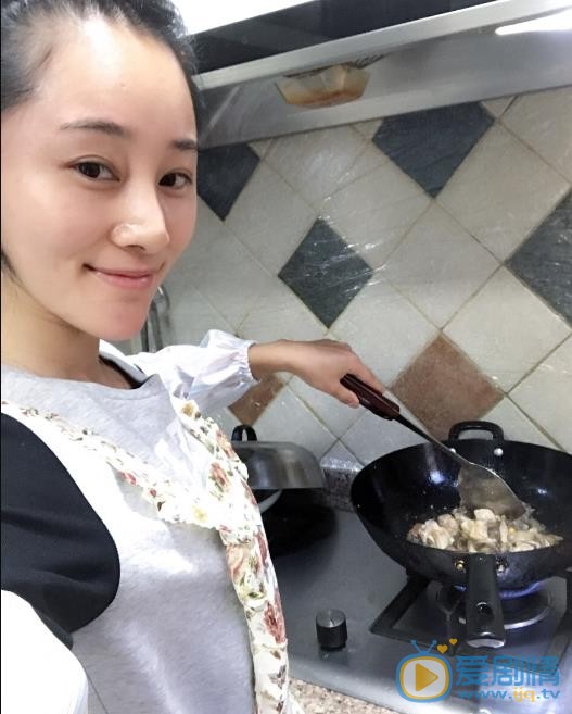 龙馨悦生活照 龙馨悦高清写真_龙馨悦高清剧照