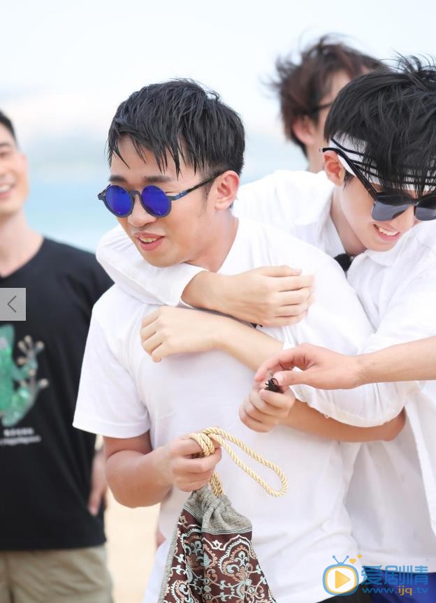 杨迪《火星情报局》节目照 杨迪高清写真_杨迪高清剧照
