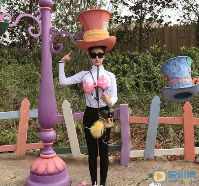 孙嘉璐旅行生活照 孙嘉璐高清写真_孙嘉璐高清剧照