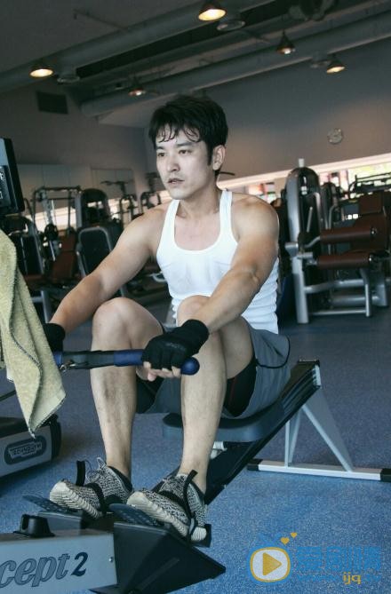 袁文康健身照 袁文康高清写真_袁文康高清剧照