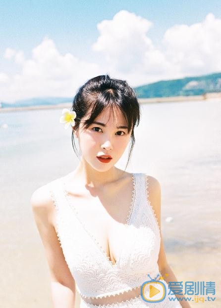 孙一奇海边写真 孙一奇高清写真_孙一奇高清剧照