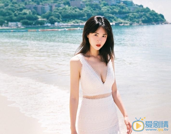 孙一奇海边写真 孙一奇高清写真_孙一奇高清剧照