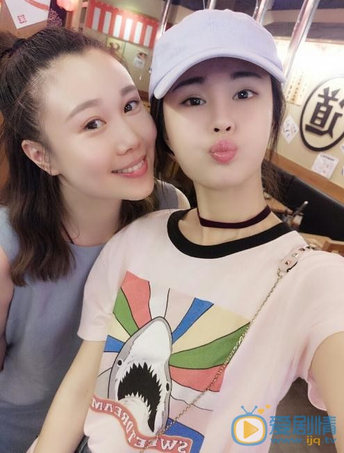 孙一奇与人合照 孙一奇高清写真_孙一奇高清剧照