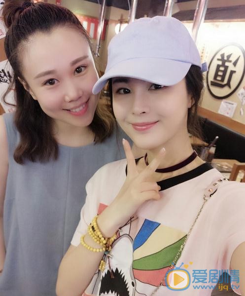 孙一奇与人合照 孙一奇高清写真_孙一奇高清剧照