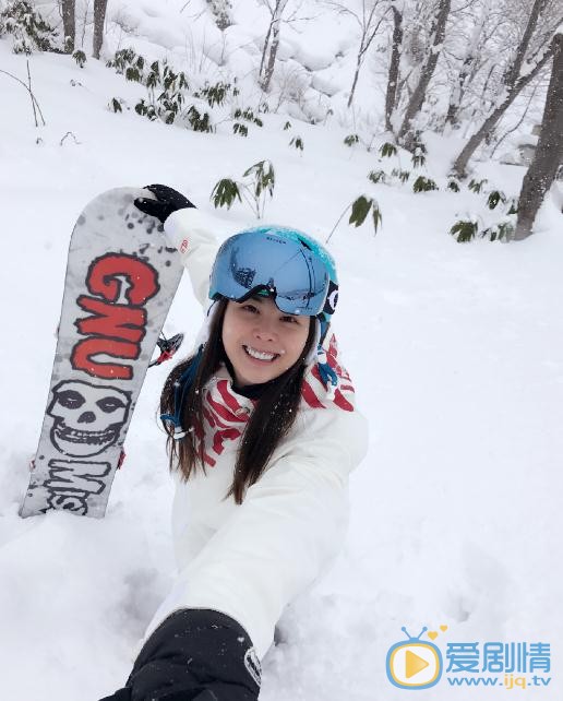 孙一奇雪地照 孙一奇高清写真_孙一奇高清剧照