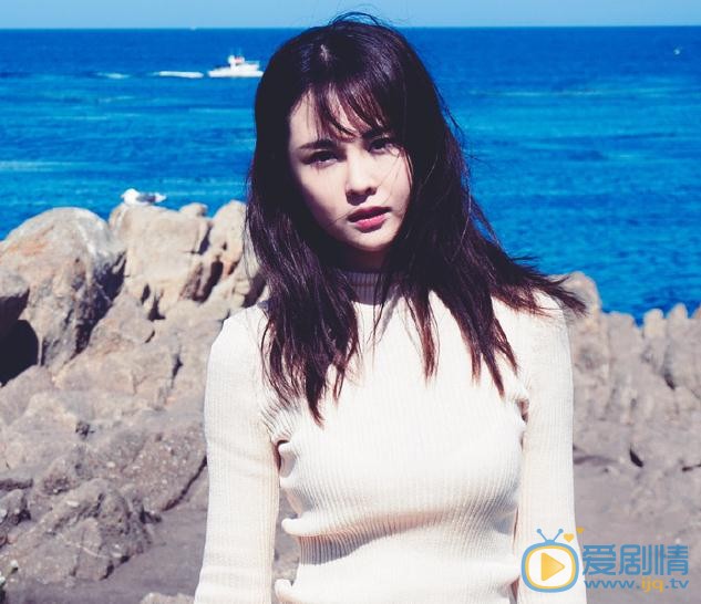孙一奇海边写真 孙一奇高清写真_孙一奇高清剧照