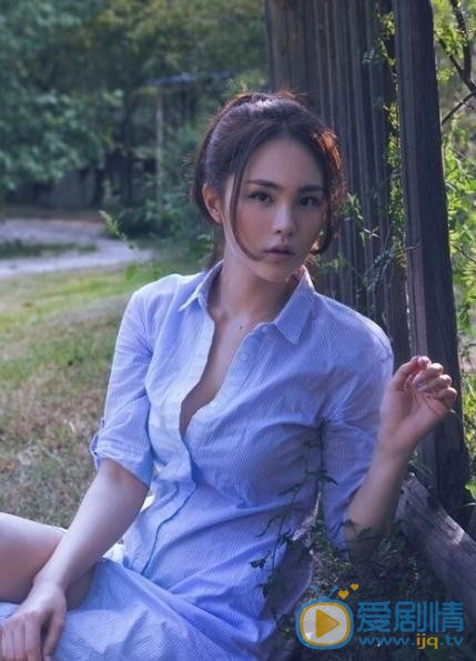 孙一奇街拍写真 孙一奇高清写真_孙一奇高清剧照