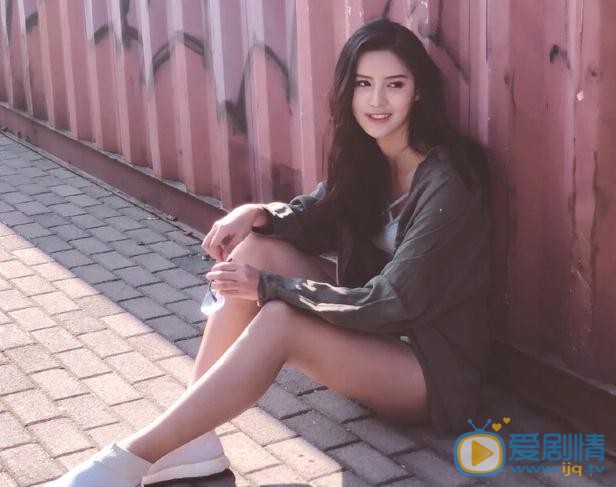 余欢欢帅气写真 余欢欢高清写真_余欢欢高清剧照