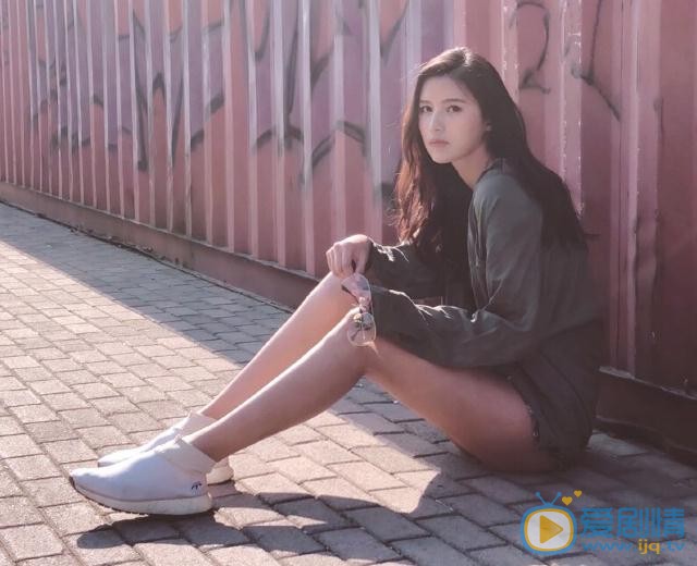 余欢欢帅气写真 余欢欢高清写真_余欢欢高清剧照