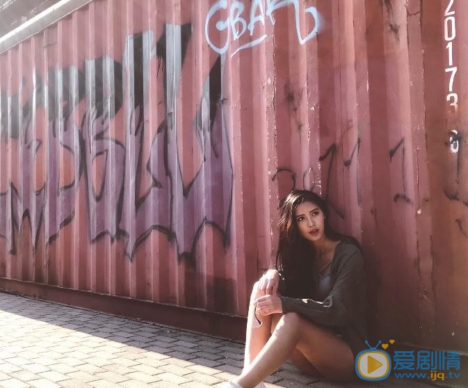 余欢欢帅气写真 余欢欢高清写真_余欢欢高清剧照