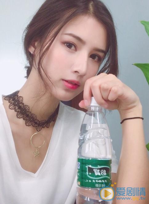 余欢欢生活照 余欢欢高清写真_余欢欢高清剧照