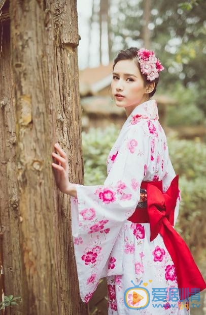 余欢欢韩服写真 余欢欢高清写真_余欢欢高清剧照