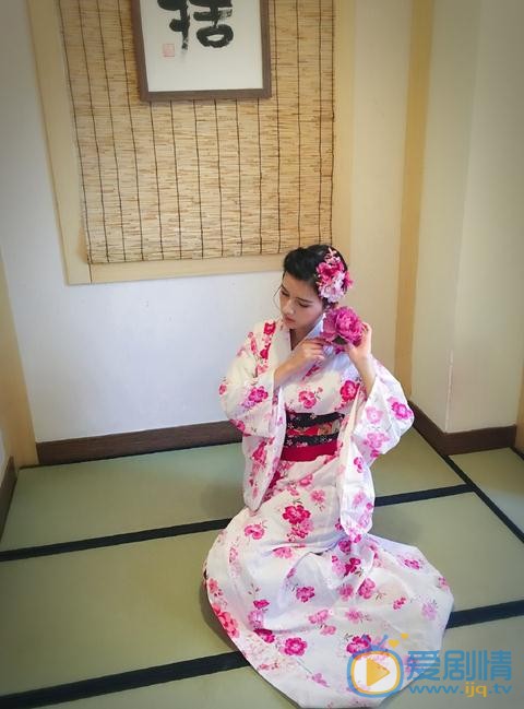 余欢欢韩服写真 余欢欢高清写真_余欢欢高清剧照