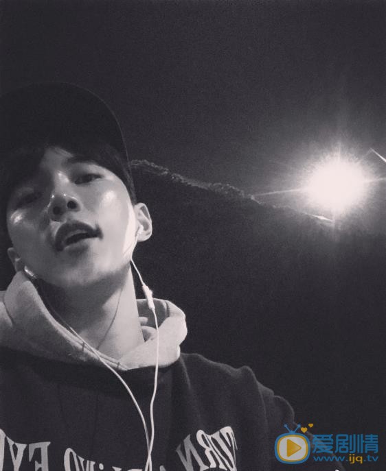 辉灿生活照 辉灿高清写真_辉灿高清剧照