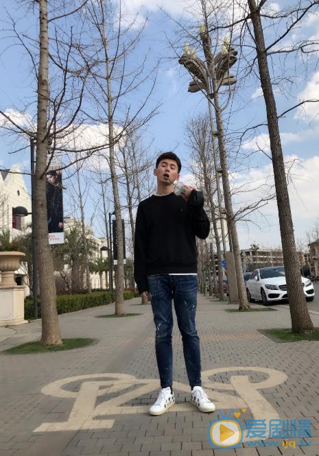 柴格随性街拍 柴格高清写真_柴格高清剧照