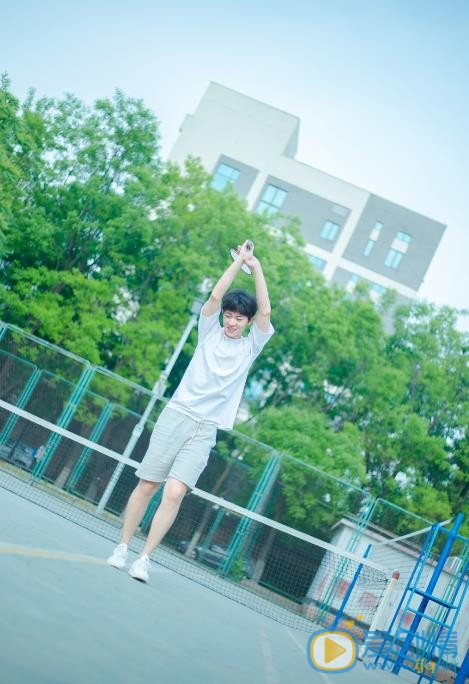 王思远侧颜美照 王思远高清写真_王思远高清剧照