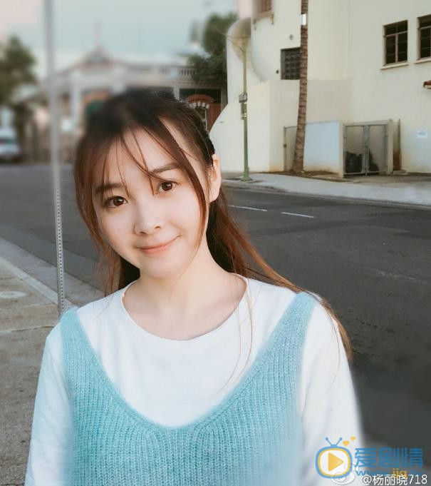 杨丽晓街拍写真 杨丽晓高清写真_杨丽晓高清剧照