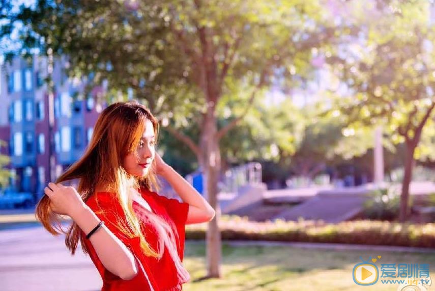 杨丽晓街拍写真 杨丽晓高清写真_杨丽晓高清剧照