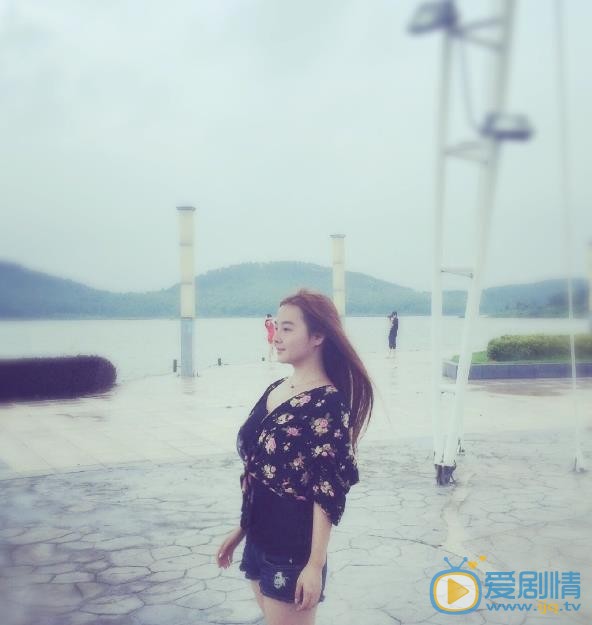 杨丽晓旅行大片 杨丽晓高清写真_杨丽晓高清剧照
