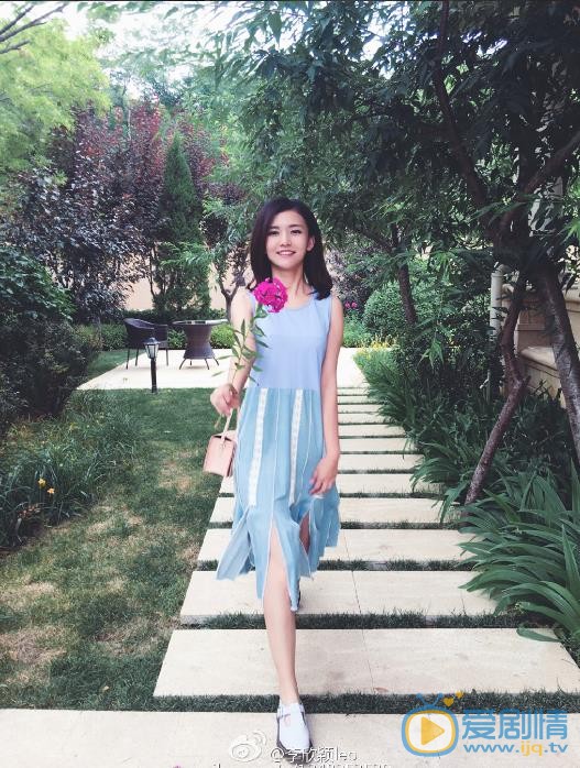 李欣颖唯美街拍 李欣颖高清写真_李欣颖高清剧照