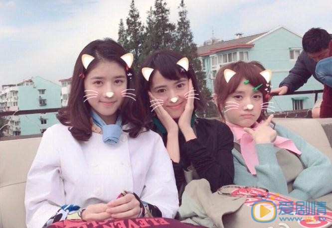 焦仲慧与人合照 焦仲慧高清写真_焦仲慧高清剧照