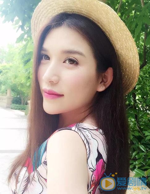 商忆莎气质写真 商忆莎高清写真_商忆莎高清剧照