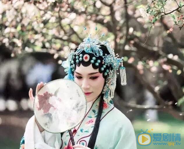 商忆莎戏曲写真 商忆莎高清写真_商忆莎高清剧照