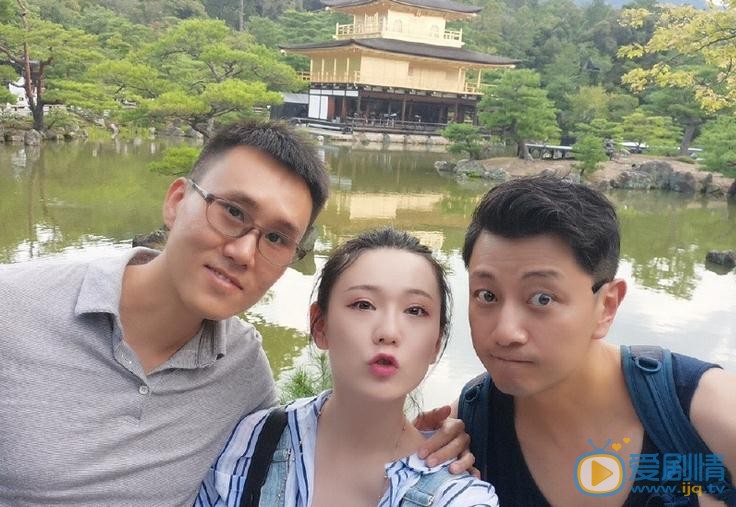 张洪睿与人合照 张洪睿高清写真_张洪睿高清剧照