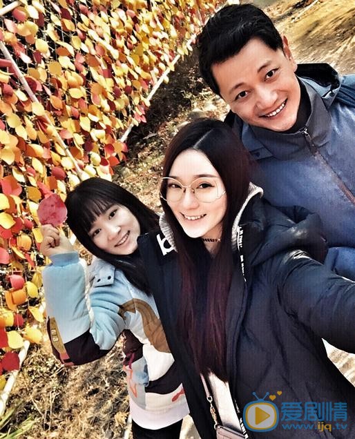 张洪睿与人合照 张洪睿高清写真_张洪睿高清剧照