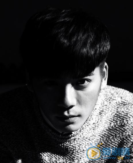 王子睿帅气写真 王子睿高清写真_王子睿高清剧照