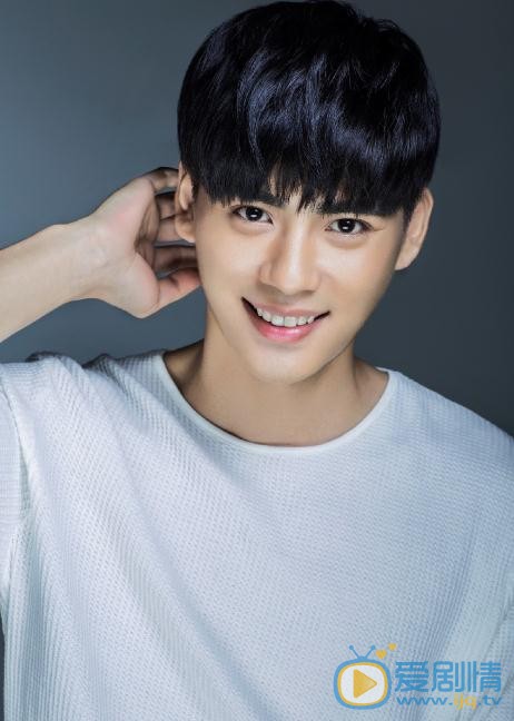 王子睿帅气写真 王子睿高清写真_王子睿高清剧照