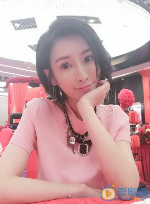 杨卿生活照 杨卿高清写真_杨卿高清剧照