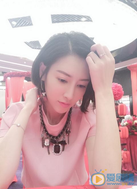 杨卿生活照 杨卿高清写真_杨卿高清剧照