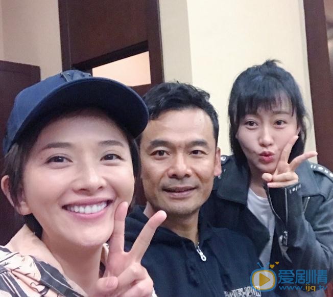 李依玲生活照 李依玲高清写真_李依玲高清剧照