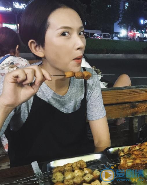 李依玲生活照 李依玲高清写真_李依玲高清剧照