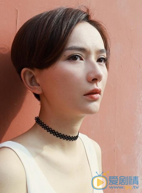 李依玲生活照 李依玲高清写真_李依玲高清剧照