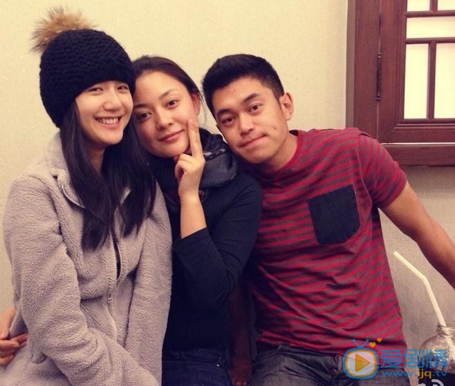 陈佳妍与人合照 陈佳妍高清写真_陈佳妍高清剧照