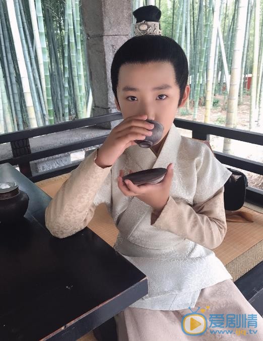 董李无忧片场照 董李无忧高清写真_董李无忧高清剧照