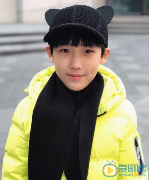 董李无忧街拍写真照 董李无忧高清写真_董李无忧高清剧照