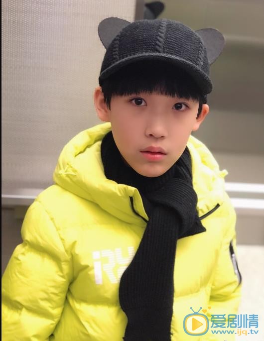 董李无忧街拍写真照 董李无忧高清写真_董李无忧高清剧照