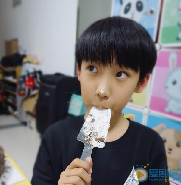董李无忧生活照 董李无忧高清写真_董李无忧高清剧照