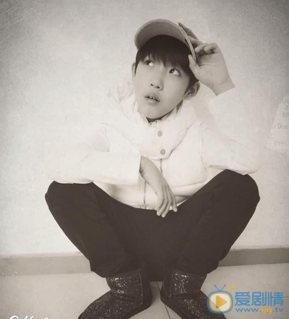 董李无忧街拍写真照 董李无忧高清写真_董李无忧高清剧照