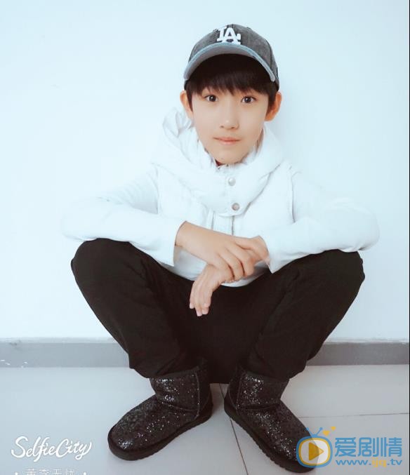 董李无忧街拍写真照 董李无忧高清写真_董李无忧高清剧照