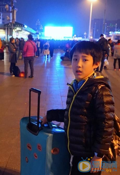 董李无忧路透机场照 董李无忧高清写真_董李无忧高清剧照