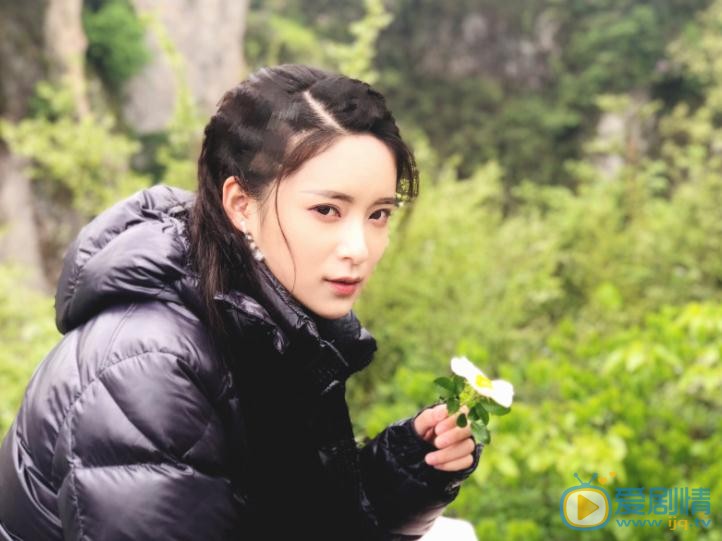 张晓唯片场照 张晓唯高清写真_张晓唯高清剧照