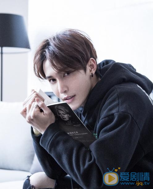 林世杰街拍写真 林世杰高清写真_林世杰高清剧照