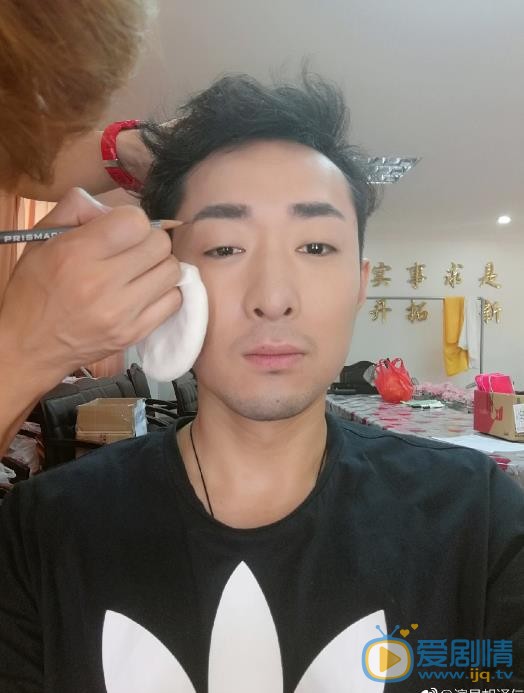 胡译仁生活照 胡译仁高清写真_胡译仁高清剧照