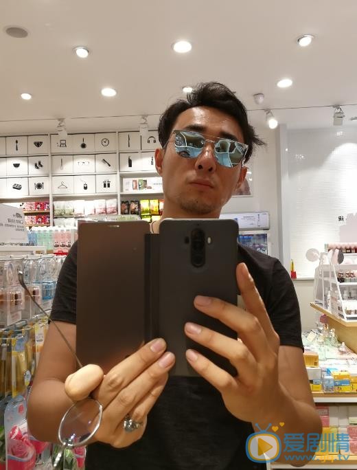 胡译仁生活照 胡译仁高清写真_胡译仁高清剧照
